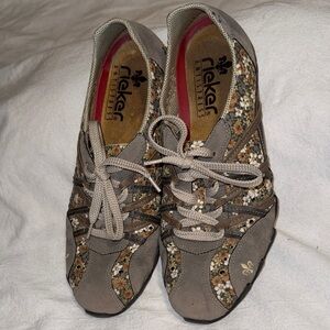 Rieker Antistress Estelle Women's Floral Sneakers - Taupe and Beige